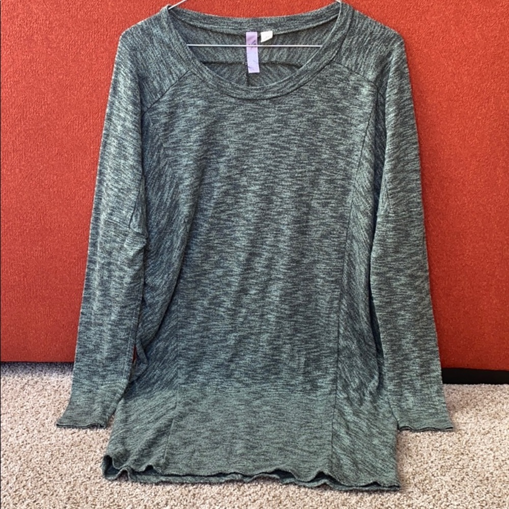 Francesca’s Soft long sweater